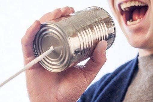 Per comunicare meglio, parla di più e scrivi di meno